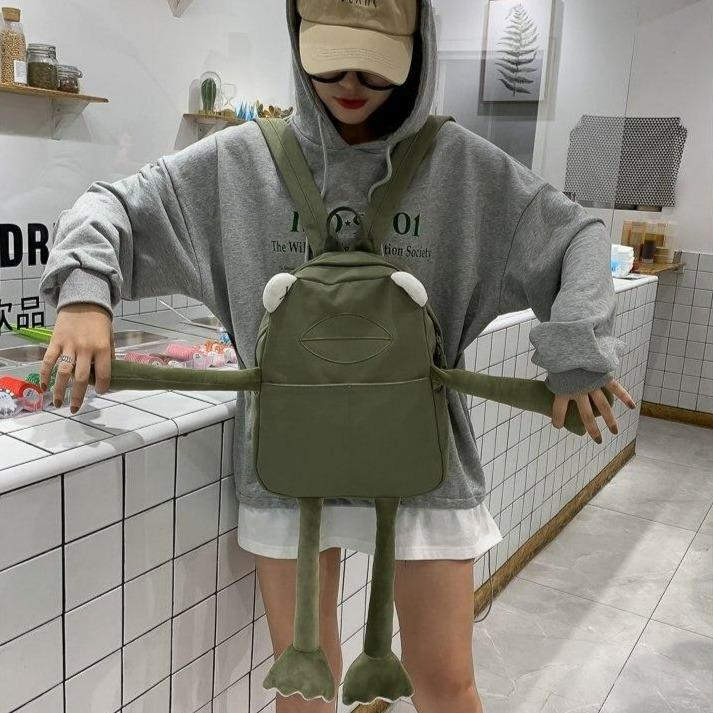 Snugglify - Cool Froggy Backpack