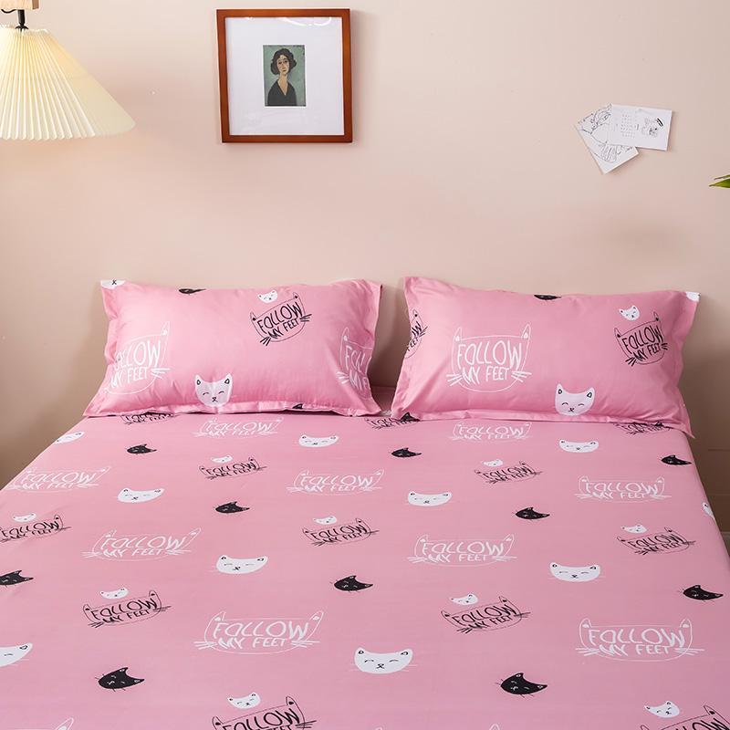 Snugglify - Follow My Feet Fitted Bed Sheet