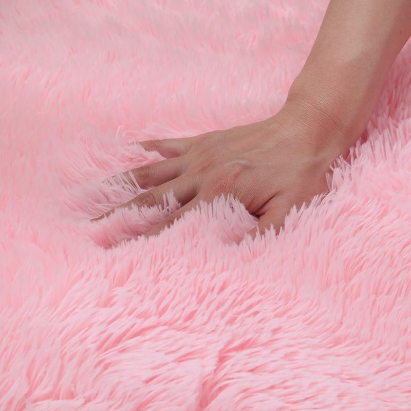 Snugglify - Kawaii Soft Faux Fur Unicolor Rugs