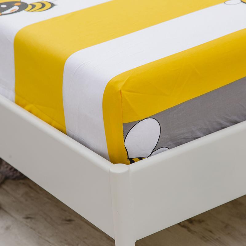 Snugglify - Lovely Honey Bees Fitted Bed Sheet