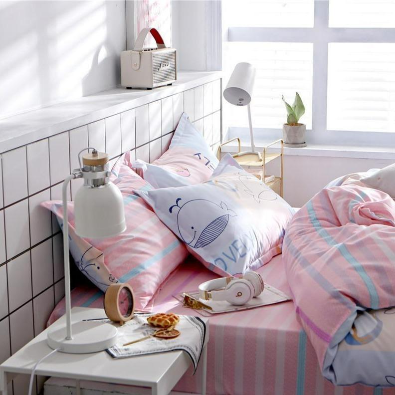 Snugglify - Snuggly Whale Lovers Bedding Set